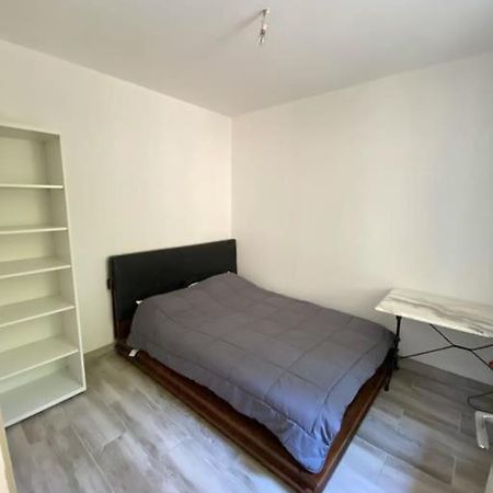T2 En Rdc Calme Et Central 5Min A Pieds De La Gare Apartment Roanne Exterior photo